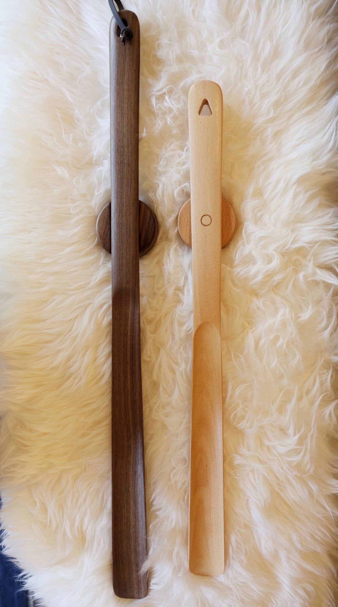 Wooden Shoe Horn with Magnetic Hanging Base - Image 3